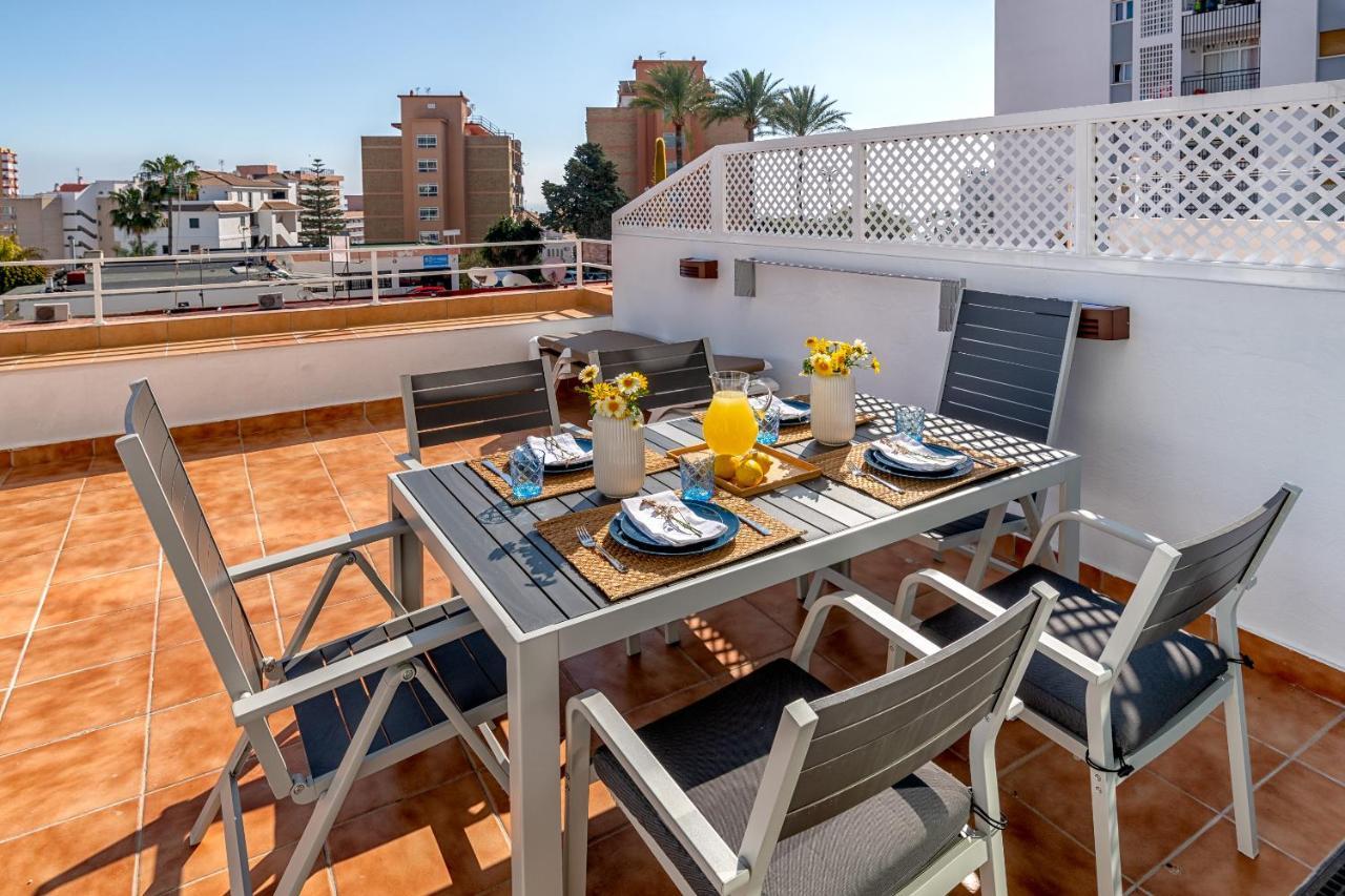 Lola Playa Puerto Marina Lejlighed *